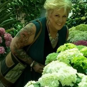 Meet your Posher, Pam